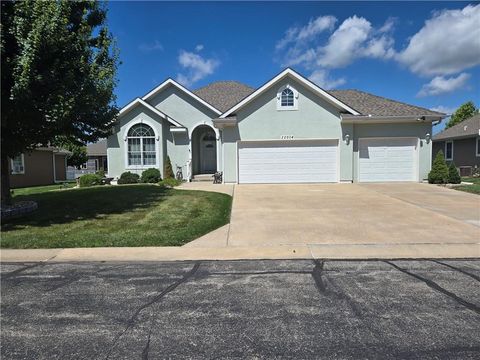 22604 Vincent Street, Peculiar, MO 64078 - #: 2558894