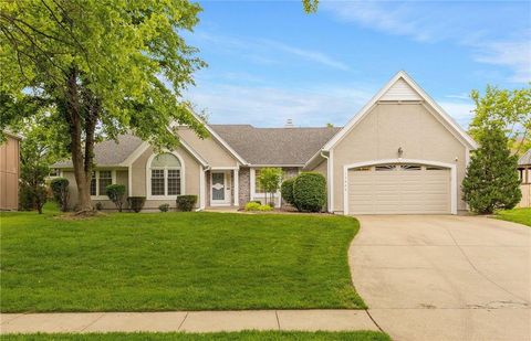 11804 Summit Street, Kansas City, MO 64114 - #: 2547635