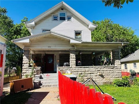 Photo of 4416 Saint John Avenue, Kansas City, MO 64123 (MLS # 2616609)