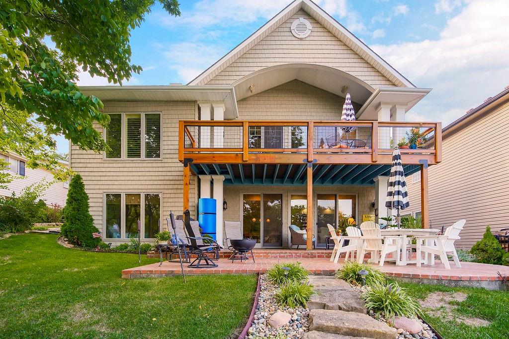 631 North Shore Drive