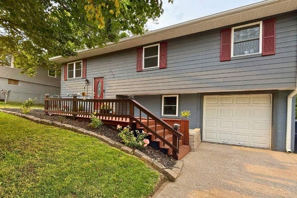 633 VALLEY HILL DR, KNOB NOSTER, MO 65336 - Image 8a4e42152fc7b4b8b793d74e3c7867fb/4119917838