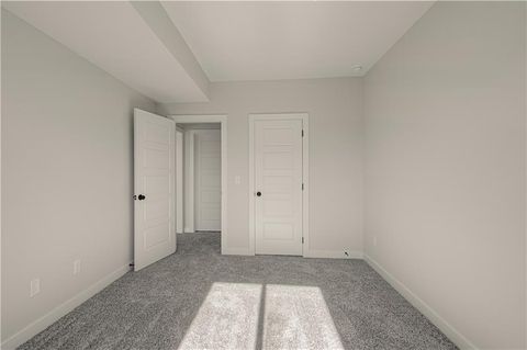 Tiny photo for 1015 Poplar Lane, Liberty, MO 64068 (MLS # 2614744)