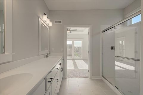 Tiny photo for 1015 Poplar Lane, Liberty, MO 64068 (MLS # 2614744)