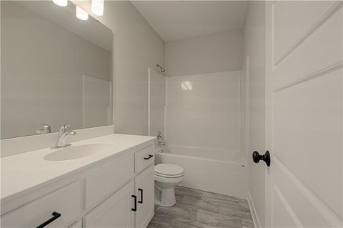 Tiny photo for 1015 Poplar Lane, Liberty, MO 64068 (MLS # 2614744)