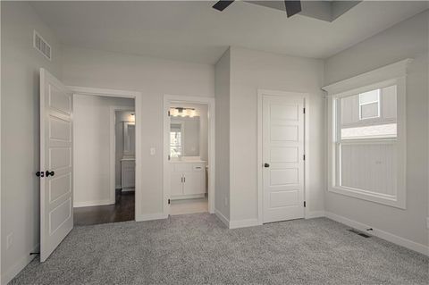 Tiny photo for 1015 Poplar Lane, Liberty, MO 64068 (MLS # 2614744)