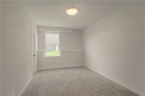 Tiny photo for 1015 Poplar Lane, Liberty, MO 64068 (MLS # 2614744)