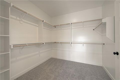 Tiny photo for 1015 Poplar Lane, Liberty, MO 64068 (MLS # 2614744)