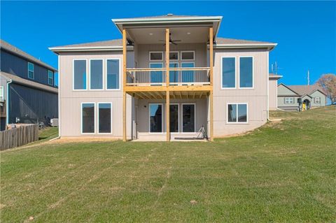 Tiny photo for 1015 Poplar Lane, Liberty, MO 64068 (MLS # 2614744)