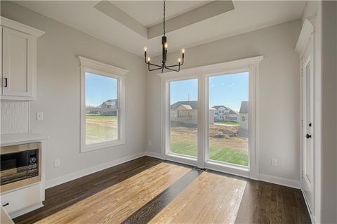 Tiny photo for 1015 Poplar Lane, Liberty, MO 64068 (MLS # 2614744)