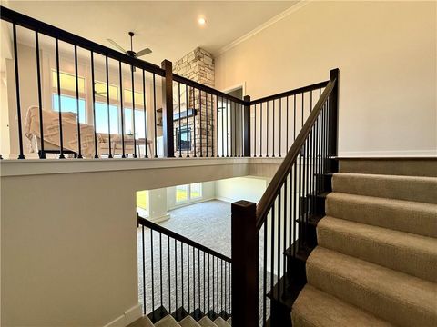 Tiny photo for 1015 Poplar Lane, Liberty, MO 64068 (MLS # 2614744)