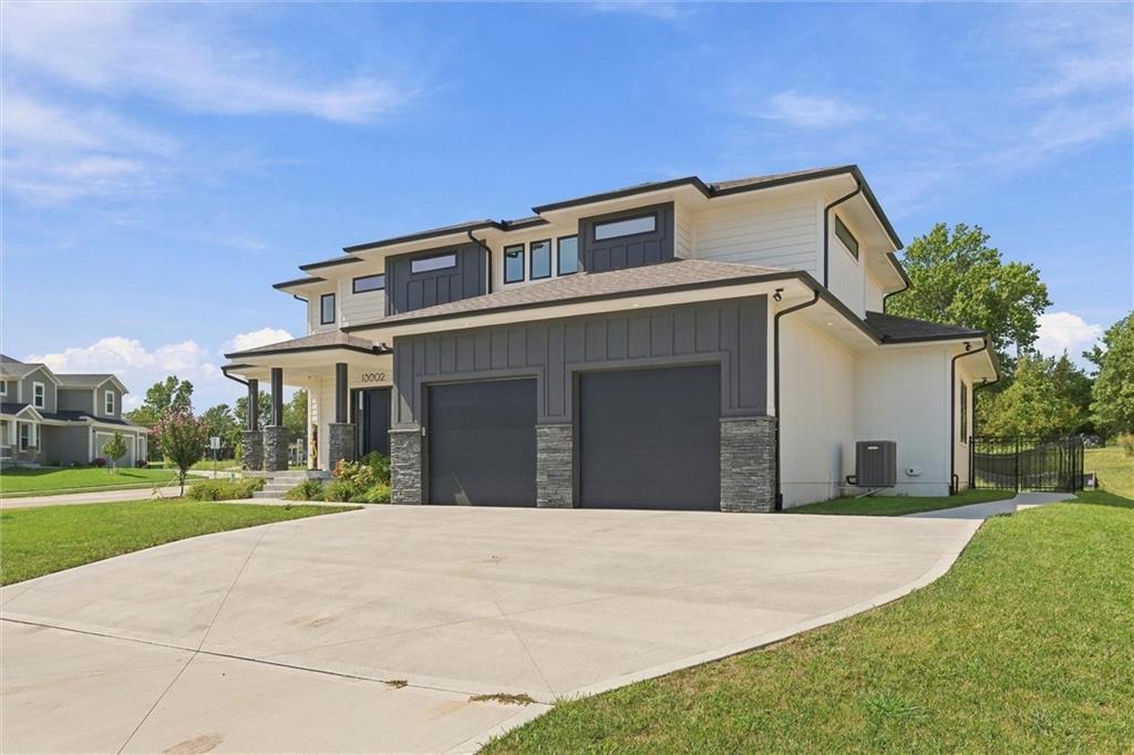13002 Sloan Avenue