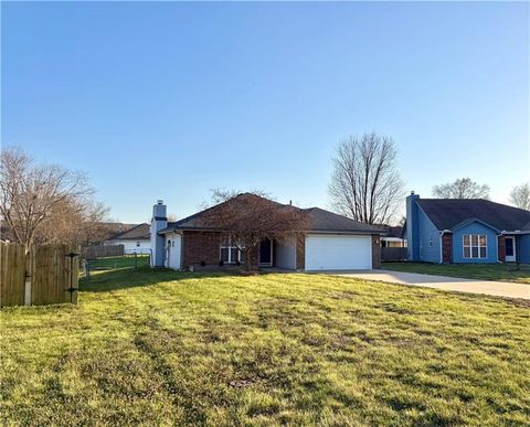 1004 Weschester Court Warrensburg MO 64093