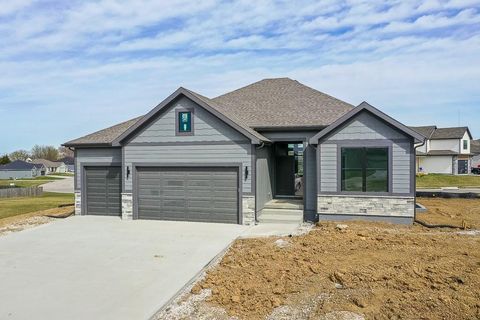 1716 Lolly Court, Basehor, KS 66007 - #: 2501522