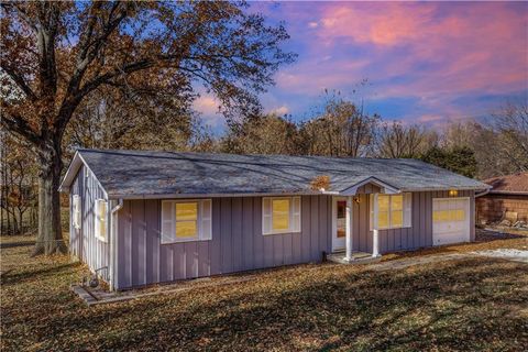 174 SE 421 Road, Warrensburg, MO 64093 - #: 2584855