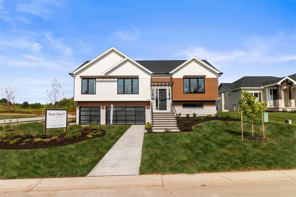 4313 SE ADAMS DR, BLUE SPRINGS, MO 64014 - Image 8a800e7b194e4e6cf708cbe20e1e4db2/263086262