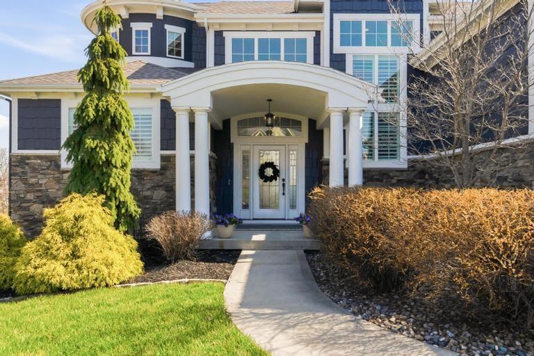 10231 N Kansas Avenue