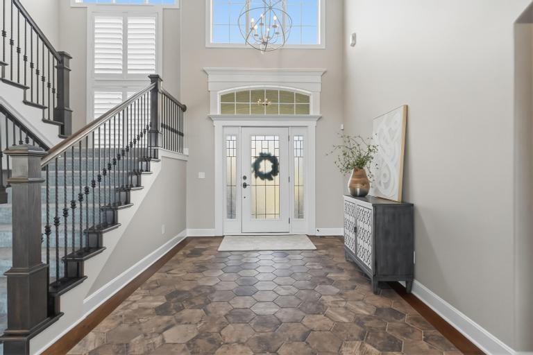 10231 N Kansas Avenue