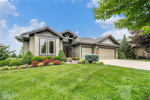 Photo of 26793 W 100th Place, Olathe, KS 66061 (MLS # 2605580)