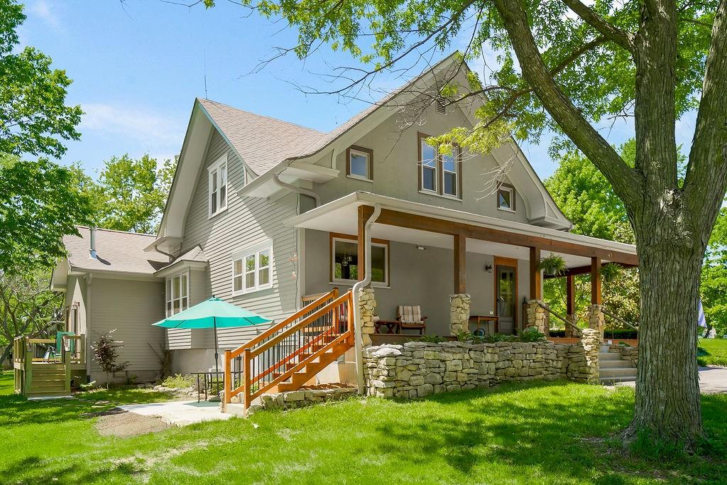 1601 Woods Chapel Road