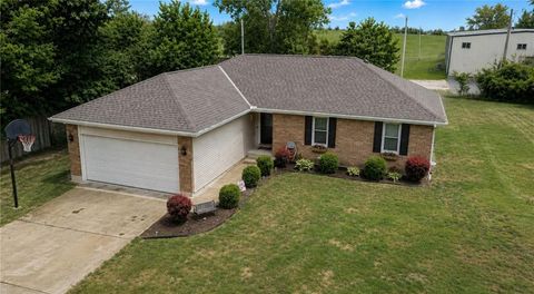 Photo of 411 10th Street, Garden City, MO 64747 (MLS # 2619676)