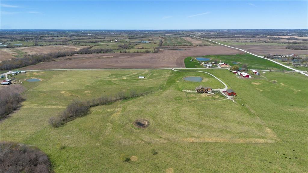 Hamilton, Missouri 64644, United States, 3 Bedrooms Bedrooms, ,2 BathroomsBathrooms,Residential,Active,119731