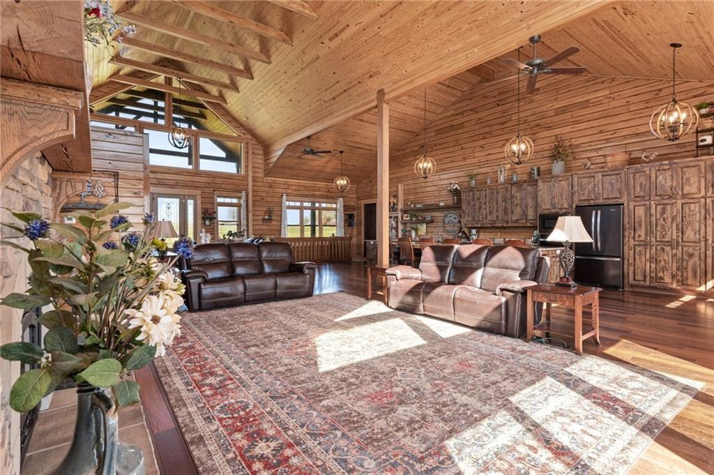 Hamilton, Missouri 64644, United States, 3 Bedrooms Bedrooms, ,2 BathroomsBathrooms,Residential,Active,119731
