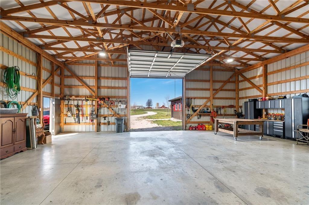 Hamilton, Missouri 64644, United States, 3 Bedrooms Bedrooms, ,2 BathroomsBathrooms,Residential,Active,119731