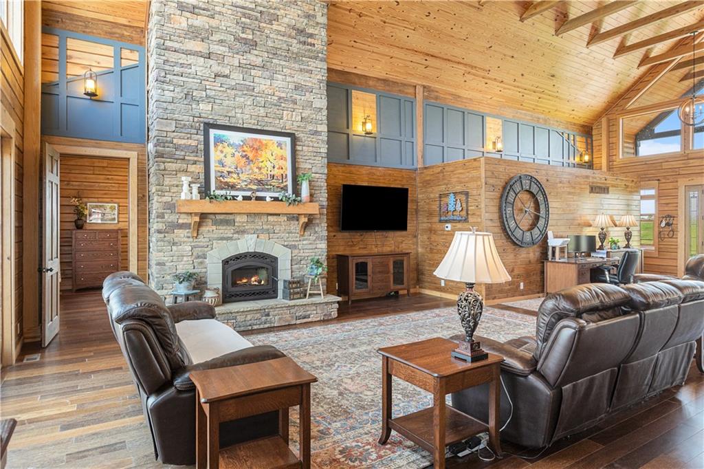 Hamilton, Missouri 64644, United States, 3 Bedrooms Bedrooms, ,2 BathroomsBathrooms,Residential,Active,119731