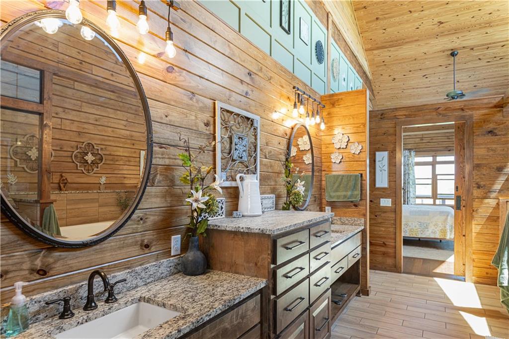 Hamilton, Missouri 64644, United States, 3 Bedrooms Bedrooms, ,2 BathroomsBathrooms,Residential,Active,119731