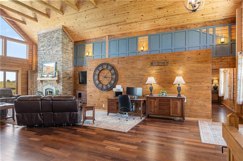 Hamilton, Missouri 64644, United States, 3 Bedrooms Bedrooms, ,2 BathroomsBathrooms,Residential,Active,119731