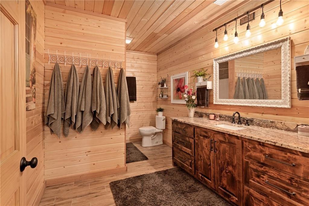 Hamilton, Missouri 64644, United States, 3 Bedrooms Bedrooms, ,2 BathroomsBathrooms,Residential,Active,119731