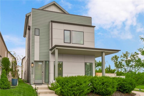 Photo of 1338 E 23rd Street, Kansas City, MO 64108 (MLS # 2642624)