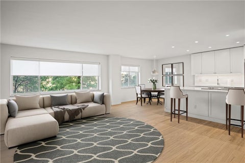 Photo of 4550 Warwick Boulevard #408, Kansas City, MO 64111 (MLS # 2642485)