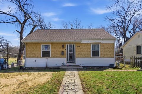 Photo of 2601 S 28th Street, Kansas City, KS 66106 (MLS # 2609689)