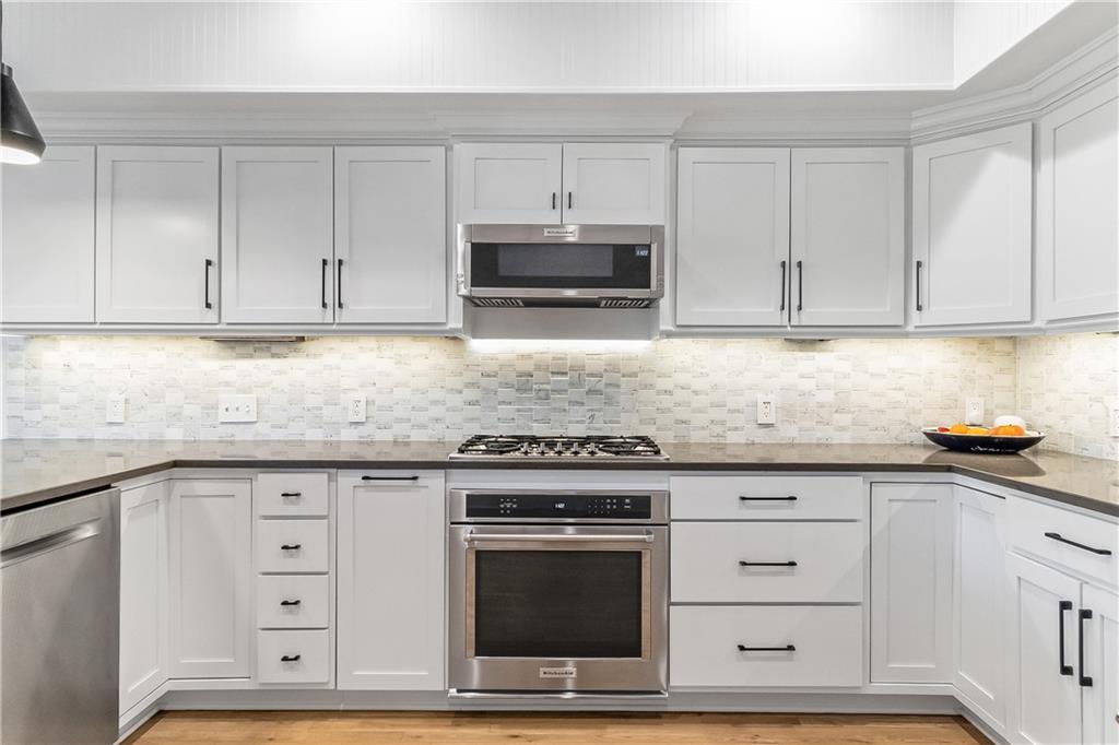 10511 Mission Road 211A