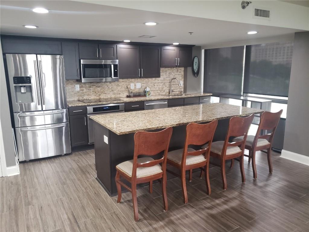 600 E Admiral Boulevard 708