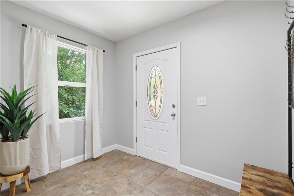 3002 N 121 Terrace