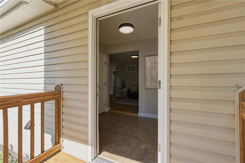 3002 N 121 Terrace