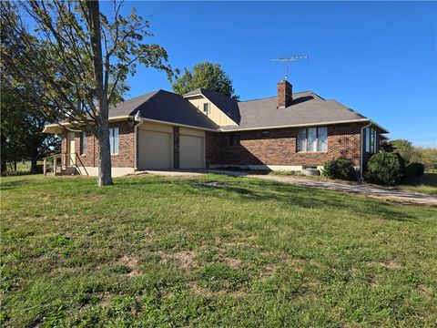 146 SE 180th Road, Warrensburg, MO 64093 - #: 2513438