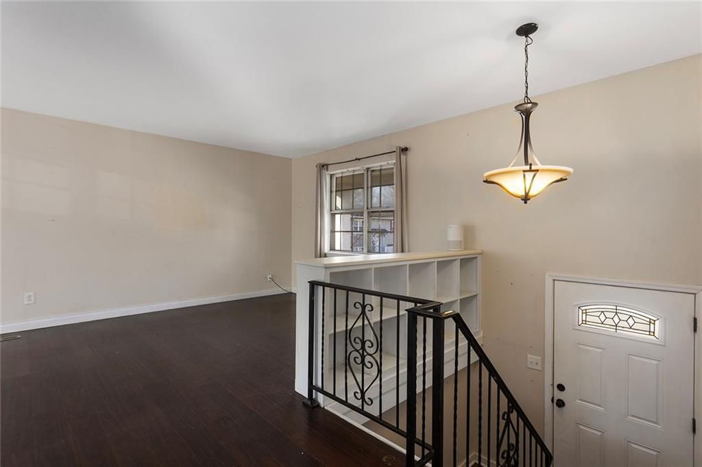 Photo of 16525 E 35th St Court S, Independence, MO 64055 (MLS # 2591583)