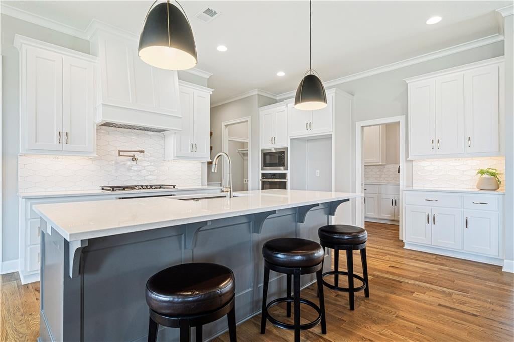 22018 W 114th Court