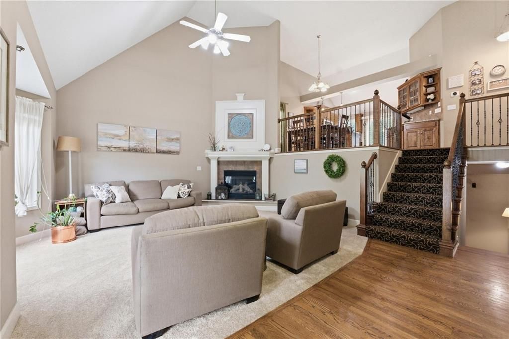 Photo of 2509 SW Carlton Court, Lees Summit, MO 64082 (MLS # 2618529)
