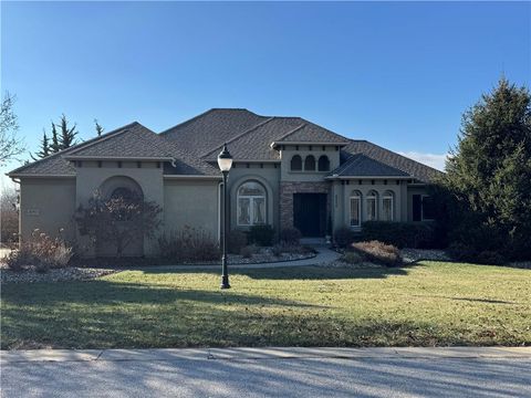 8050 N Caldwell Avenue Parkville MO 64152