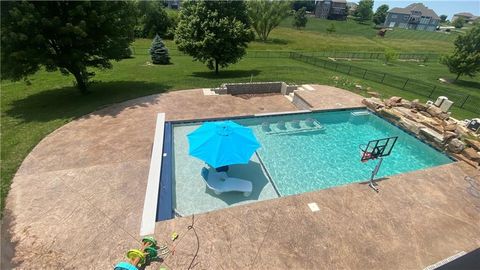 8050 N Caldwell Avenue Parkville MO 64152