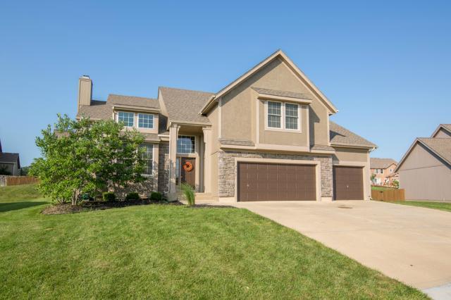 Photo 1 of 14 — 9701 N DITZLER Court, Kansas City, MO 64157