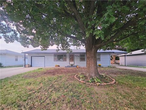 263 Kaw Avenue, Garnett, KS 66032 - MLS#: 2578227