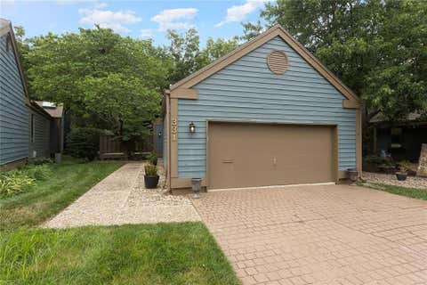 Tiny photo for 331 Westwoods Circle, Liberty, MO 64068 (MLS # 2634331)