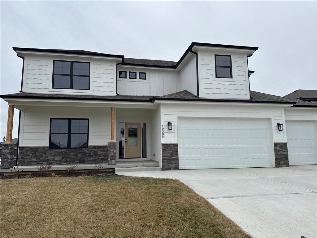 12585 N Beacon Court