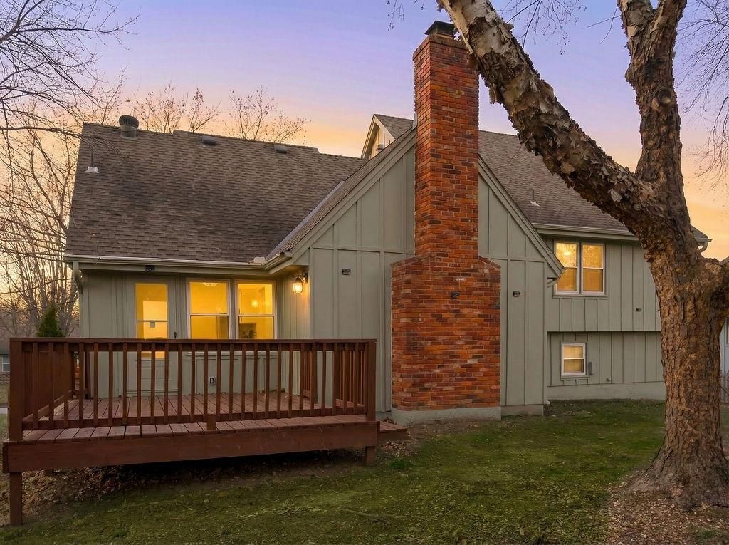 Photo of 3909 SW HIDDEN COVE Drive, Lees Summit, MO 64082 (MLS # 2592511)