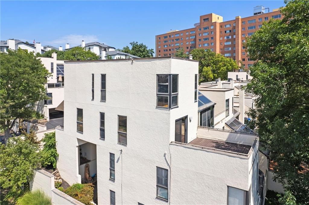 4559 Walnut Street